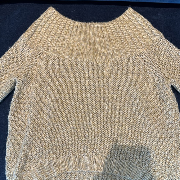 Juicy Couture sweater - Picture 2 of 5